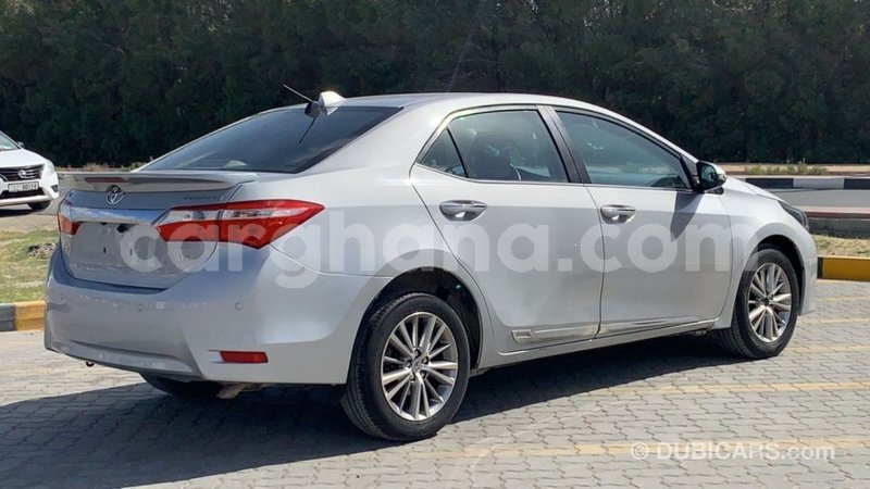 Big with watermark toyota corolla ashanti import dubai 40804