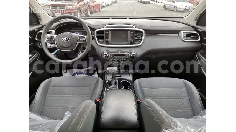 Big with watermark kia sorento ashanti import dubai 40807