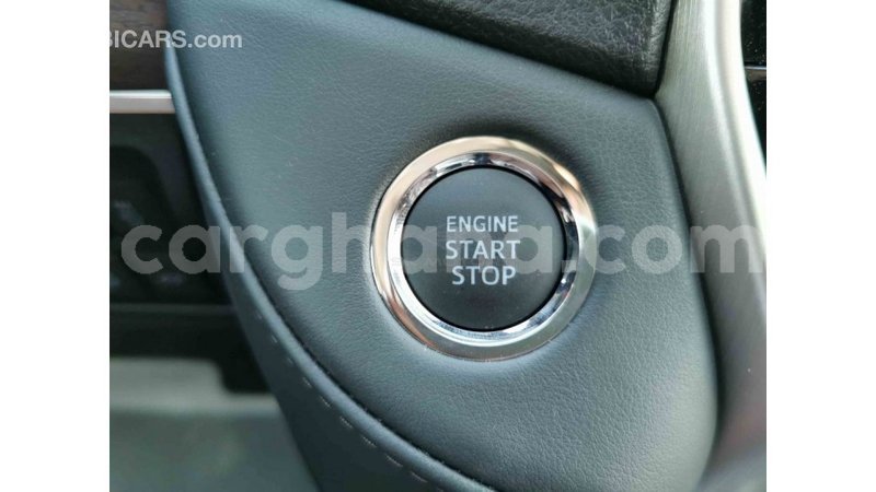 Big with watermark toyota land cruiser ashanti import dubai 40810