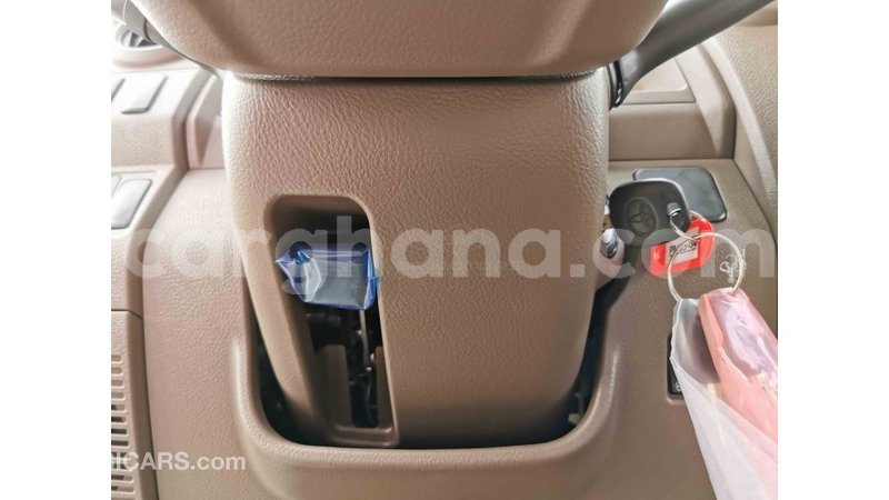 Big with watermark toyota land cruiser ashanti import dubai 40811