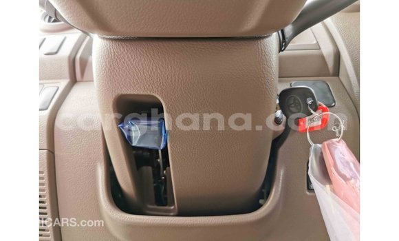 Ra Imported Toyota Land Cruiser funfun Ọkọ̀ in Import - Dubai ni Ashanti Ra Imported Toyota Land Cruiser funfun Ọkọ̀ in Import - Dubai ni Ashanti