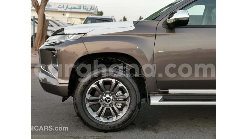 Big with watermark mitsubishi l200 ashanti import dubai 40812