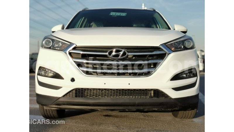 Big with watermark hyundai tucson ashanti import dubai 40815