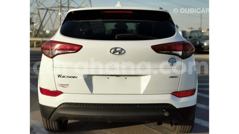 Big with watermark hyundai tucson ashanti import dubai 40815