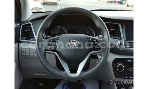 Sayi Imported Hyundai Tucson White Mota in Import - Dubai a Ashanti Sayi Imported Hyundai Tucson White Mota in Import - Dubai a Ashanti