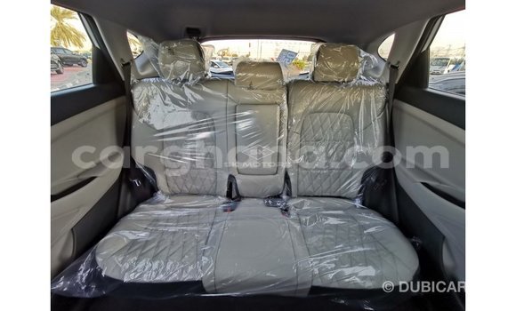 Sayi Imported Hyundai Tucson White Mota in Import - Dubai a Ashanti Sayi Imported Hyundai Tucson White Mota in Import - Dubai a Ashanti