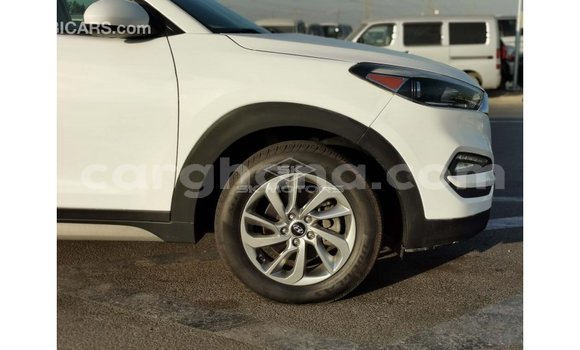Sayi Imported Hyundai Tucson White Mota in Import - Dubai a Ashanti Sayi Imported Hyundai Tucson White Mota in Import - Dubai a Ashanti