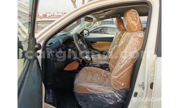 Buy Import Toyota Fortuner White Car in Import - Dubai in Ashanti Buy Import Toyota Fortuner White Car in Import - Dubai in Ashanti