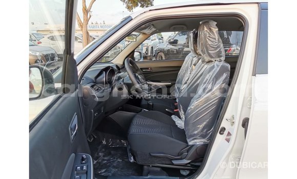 Buy Import Suzuki Swift White Car in Import - Dubai in Ashanti Buy Import Suzuki Swift White Car in Import - Dubai in Ashanti