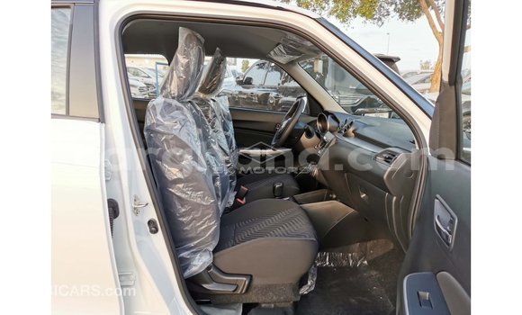 Buy Import Suzuki Swift White Car in Import - Dubai in Ashanti Buy Import Suzuki Swift White Car in Import - Dubai in Ashanti