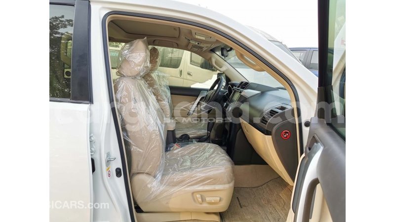 Big with watermark toyota prado ashanti import dubai 40821