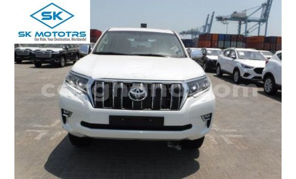 Sayi Imported Toyota Prado White Mota in Import - Dubai a Ashanti