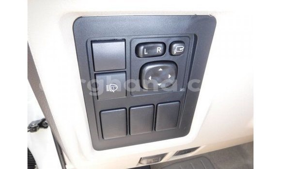 Buy Import Toyota Prado White Car in Import - Dubai in Ashanti Buy Import Toyota Prado White Car in Import - Dubai in Ashanti