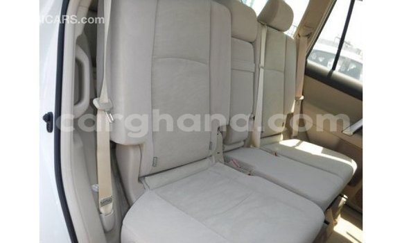 Buy Import Toyota Prado White Car in Import - Dubai in Ashanti Buy Import Toyota Prado White Car in Import - Dubai in Ashanti