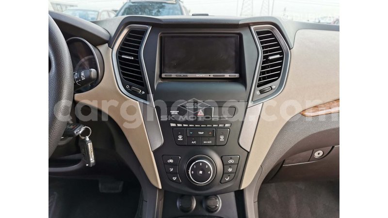 Big with watermark hyundai santa fe ashanti import dubai 40823