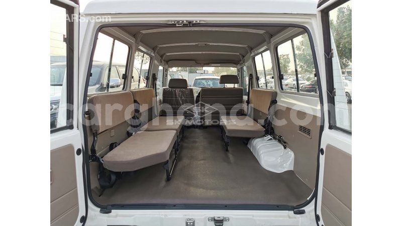 Big with watermark toyota land cruiser ashanti import dubai 40826