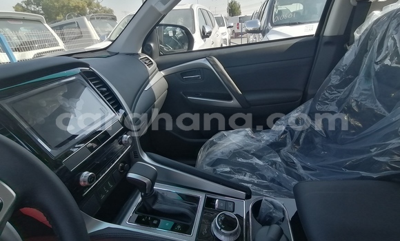 Sayi Sabo Mitsubishi Pajero Sport White Mota in Accra a Greater Accra Sayi Sabo Mitsubishi Pajero Sport White Mota in Accra a Greater Accra
