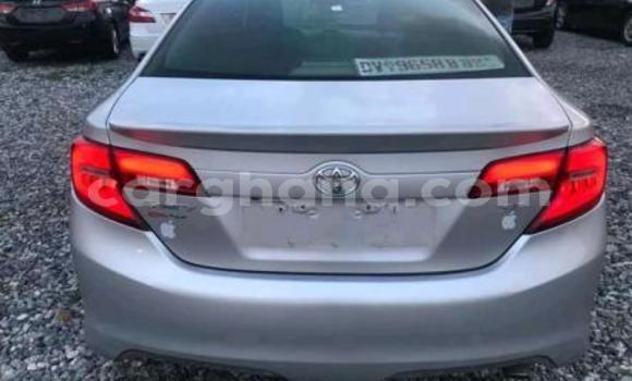Sayi Na hannu Toyota Camry Azurfa Mota in Tema a Greater Accra Sayi Na hannu Toyota Camry Azurfa Mota in Tema a Greater Accra