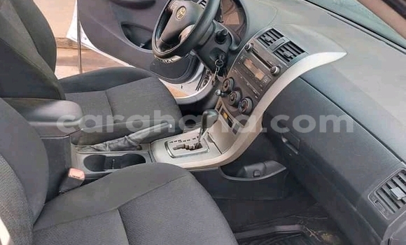 Ra Àlòkù Toyota Corolla funfun Ọkọ̀ in Accra ni Greater Accra Ra Àlòkù Toyota Corolla funfun Ọkọ̀ in Accra ni Greater Accra