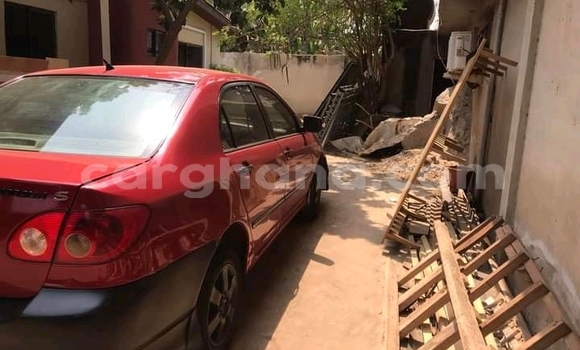 Sayi Na hannu Toyota Corolla Red Mota in Accra a Greater Accra Sayi Na hannu Toyota Corolla Red Mota in Accra a Greater Accra