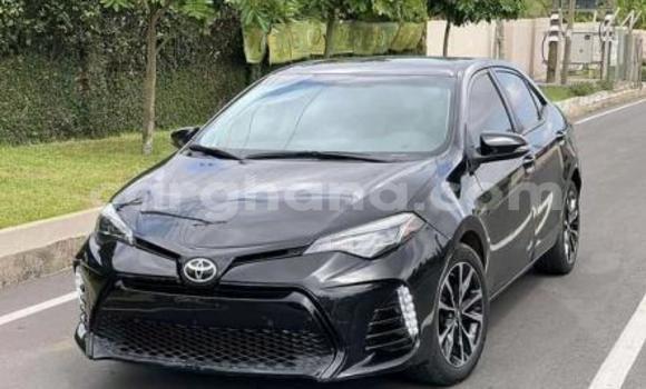 Ra Àlòkù Toyota Corolla Black Ọkọ̀ in Tema ni Greater Accra