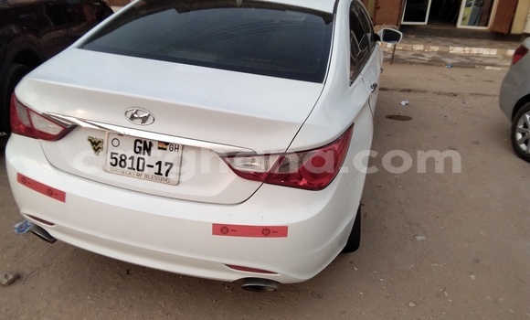 Sayi Na hannu Hyundai Sonata White Mota in Accra a Greater Accra Sayi Na hannu Hyundai Sonata White Mota in Accra a Greater Accra