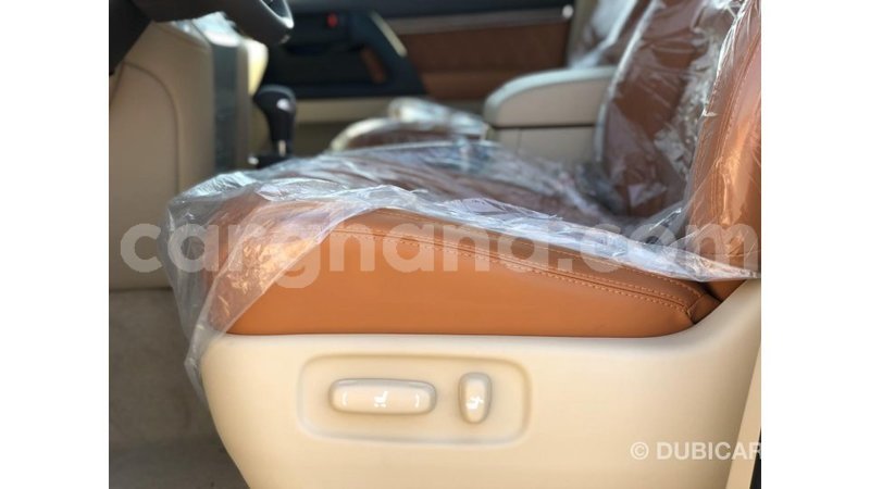 Big with watermark toyota land cruiser ashanti import dubai 40875