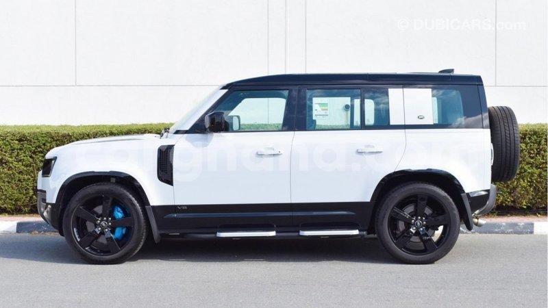 Big with watermark land rover defender ashanti import dubai 40879