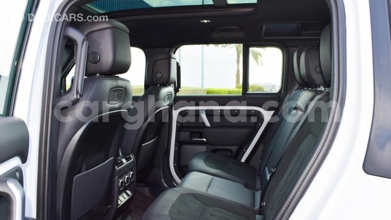 Big with watermark land rover defender ashanti import dubai 40879