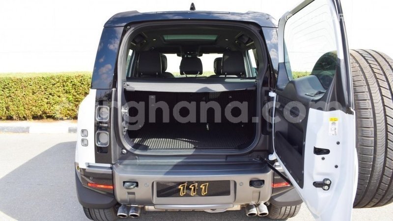 Big with watermark land rover defender ashanti import dubai 40879