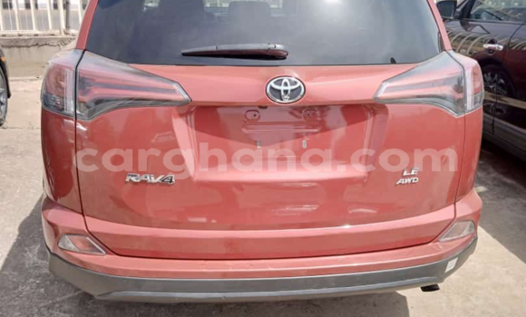 Sayi Na hannu Toyota RAV4 Red Mota in Tema a Greater Accra Sayi Na hannu Toyota RAV4 Red Mota in Tema a Greater Accra
