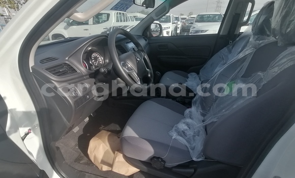 Sayi Sabo Mitsubishi L200 White Mota in Accra a Greater Accra Sayi Sabo Mitsubishi L200 White Mota in Accra a Greater Accra