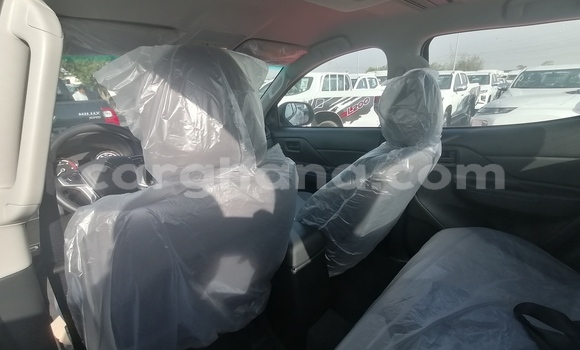 Sayi Sabo Mitsubishi L200 White Mota in Accra a Greater Accra Sayi Sabo Mitsubishi L200 White Mota in Accra a Greater Accra