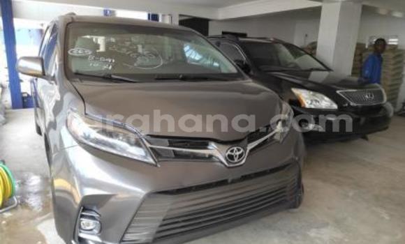 Ra Àlòkù Toyota Sienna Miiran Ọkọ̀ in Tema ni Greater Accra