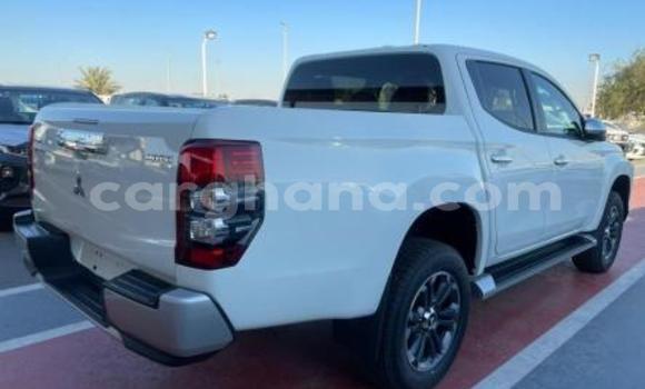 Sayi Na hannu Mitsubishi L200 Sauran Mota in Tema a Greater Accra Sayi Na hannu Mitsubishi L200 Sauran Mota in Tema a Greater Accra