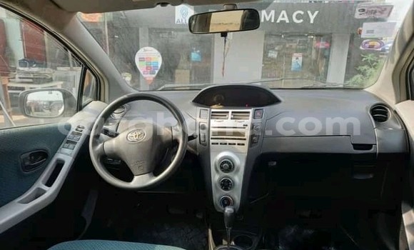 Buy Used Toyota Vitz White Car in Accra in Greater Accra Buy Used Toyota Vitz White Car in Accra in Greater Accra