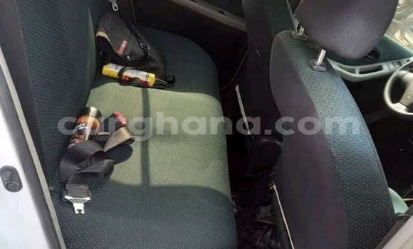Buy Used Toyota Vitz White Car in Accra in Greater Accra Buy Used Toyota Vitz White Car in Accra in Greater Accra