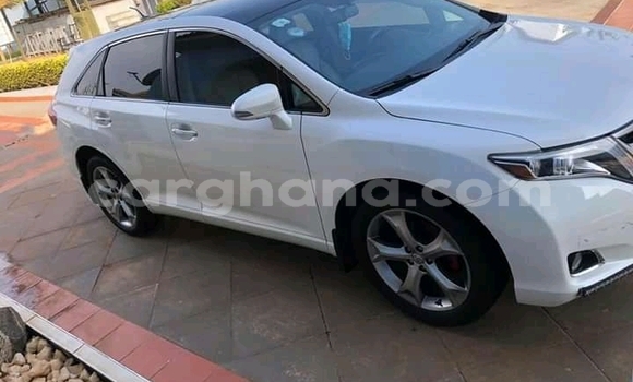 Buy Used Toyota Venza White Car in Accra in Greater Accra Buy Used Toyota Venza White Car in Accra in Greater Accra