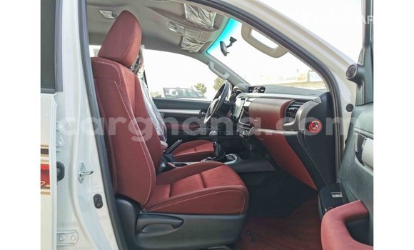 Buy Import Toyota Hilux White Car in Import - Dubai in Ashanti Buy Import Toyota Hilux White Car in Import - Dubai in Ashanti