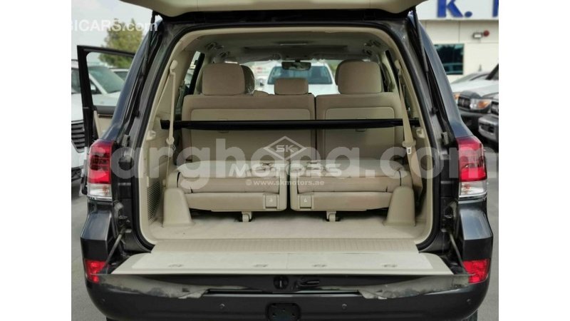 Big with watermark toyota land cruiser ashanti import dubai 40961