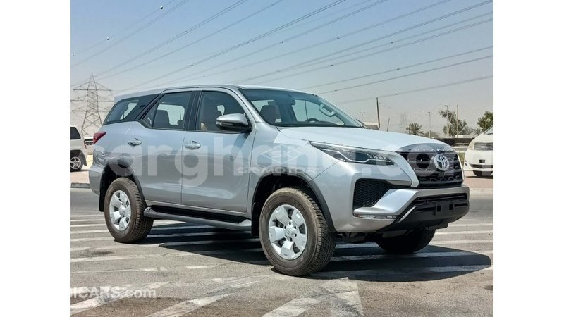 Big with watermark toyota fortuner ashanti import dubai 40963