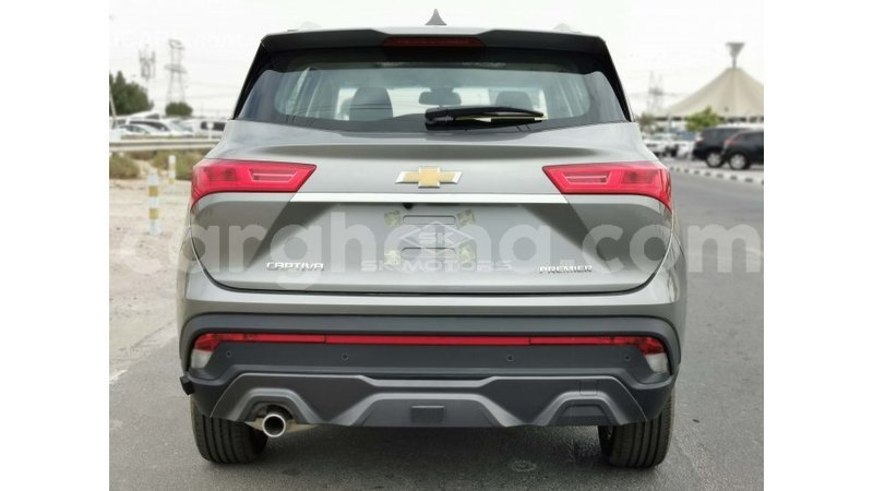 Big with watermark chevrolet captiva ashanti import dubai 40966