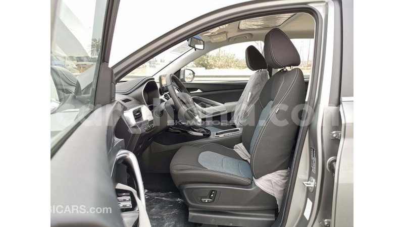 Big with watermark chevrolet captiva ashanti import dubai 40966