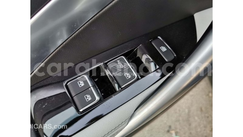 Big with watermark chevrolet captiva ashanti import dubai 40966