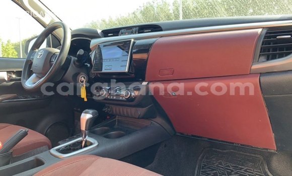 Sayi Imported Toyota Hilux White Mota in Import - Dubai a Ashanti Sayi Imported Toyota Hilux White Mota in Import - Dubai a Ashanti