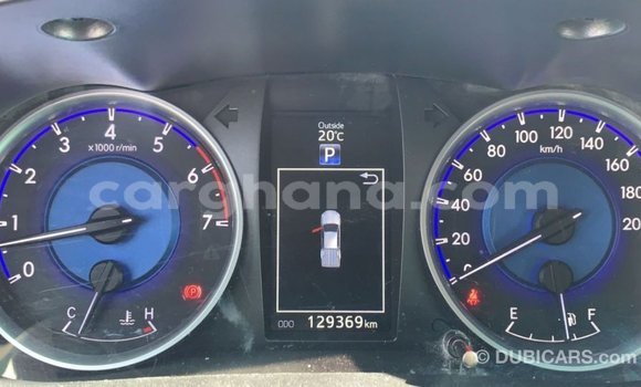 Sayi Imported Toyota Hilux White Mota in Import - Dubai a Ashanti Sayi Imported Toyota Hilux White Mota in Import - Dubai a Ashanti