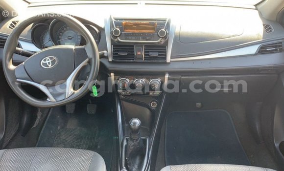 Ra Imported Toyota Yaris funfun Ọkọ̀ in Import - Dubai ni Ashanti Ra Imported Toyota Yaris funfun Ọkọ̀ in Import - Dubai ni Ashanti