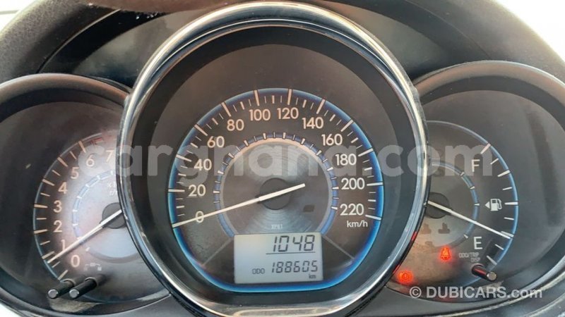 Big with watermark toyota yaris ashanti import dubai 41008