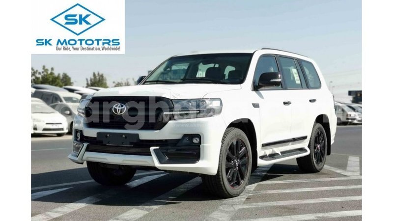 Big with watermark toyota land cruiser ashanti import dubai 41013