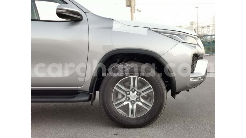 Big with watermark toyota fortuner ashanti import dubai 41017